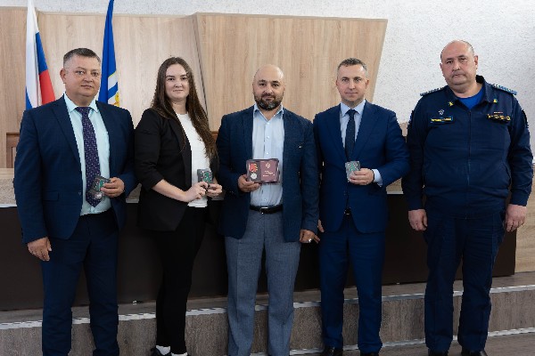 В единстве наша сила
